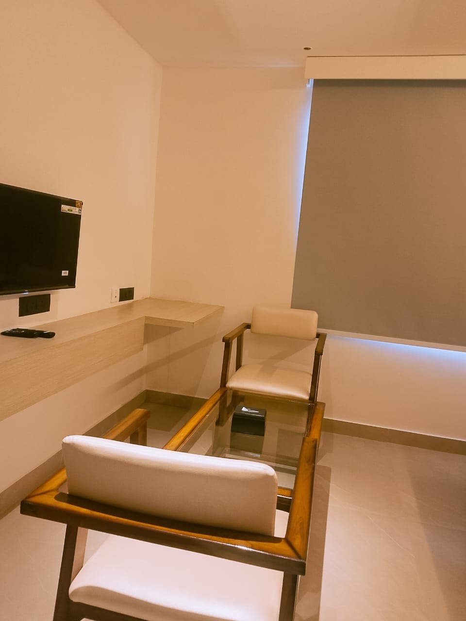 Suite with Mountain View